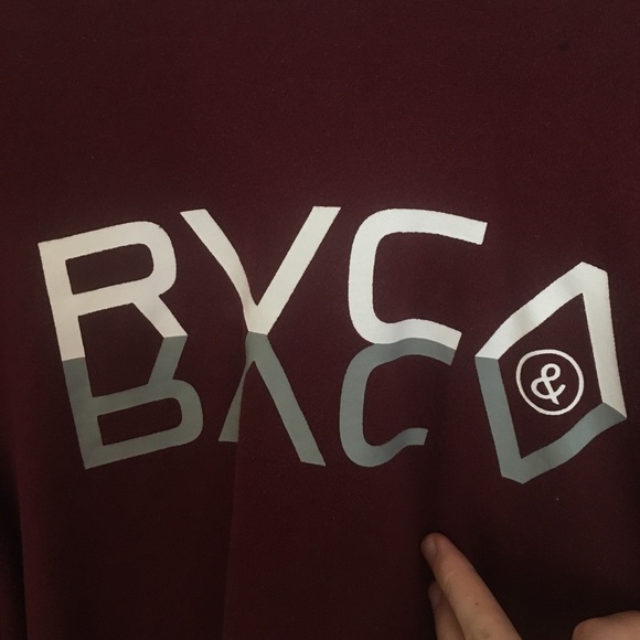 ❗️Red RVCA Men’s Hoodie - Picture 2 of 3